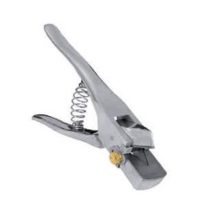 Medium Ear Notcher With V Die